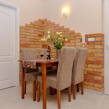 ILLÉS Apartmanok II. Hajduszoboszlo Bagian luar foto