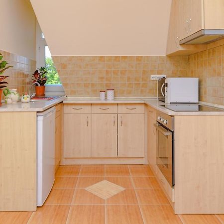 ILLÉS Apartmanok II. Hajduszoboszlo Bagian luar foto