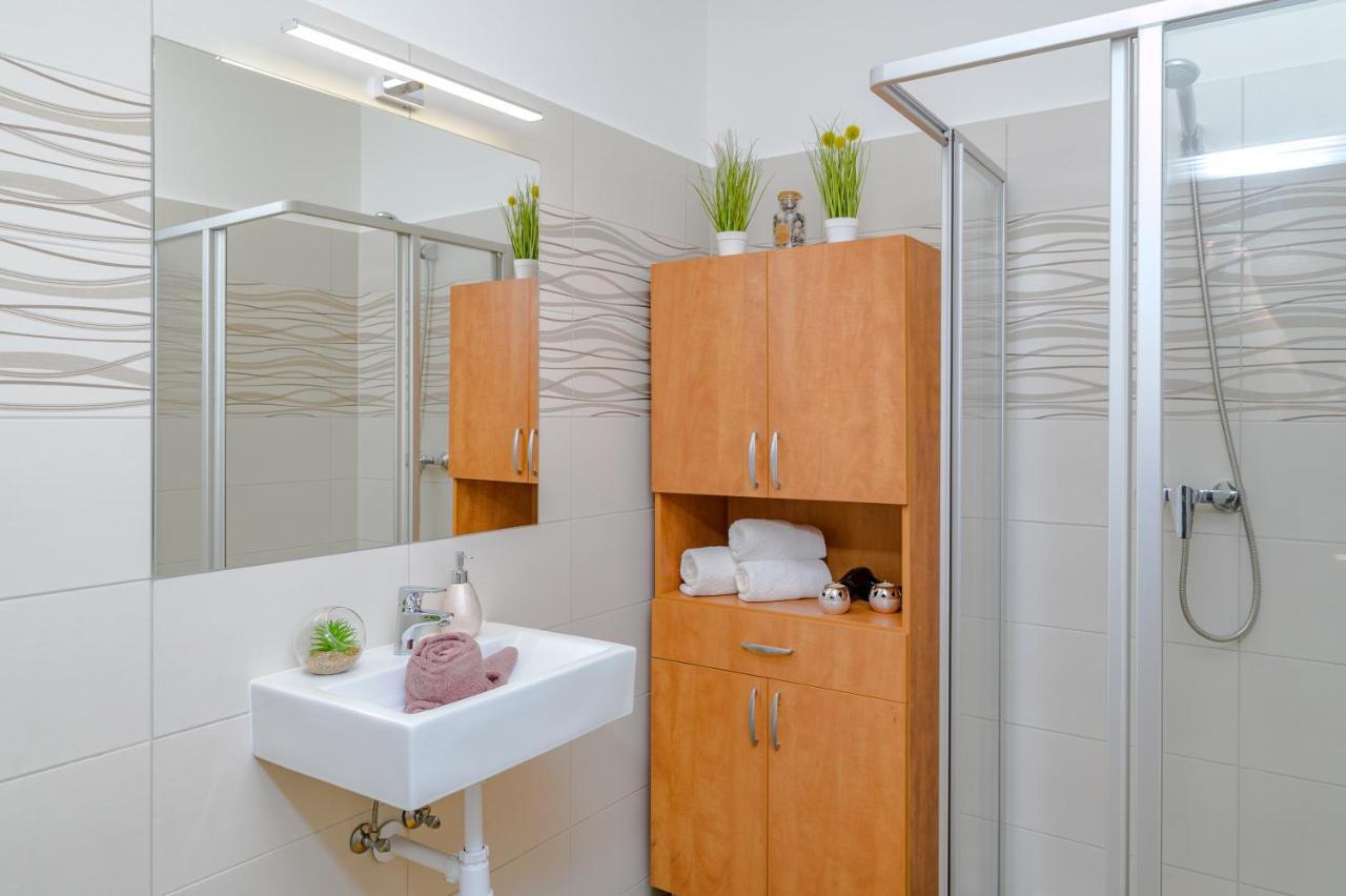 ILLÉS Apartmanok II. Hajduszoboszlo Bagian luar foto